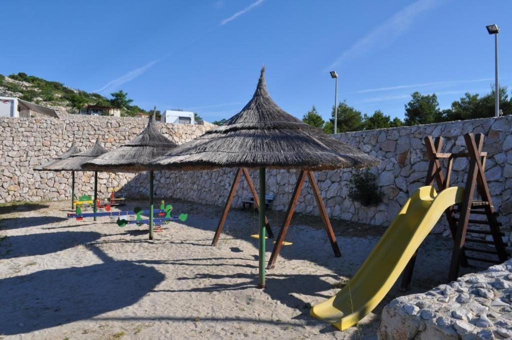 Fjaka Luxury Mobile Home - Oaza Mira Camping Croatia Drage Ngoại thất bức ảnh